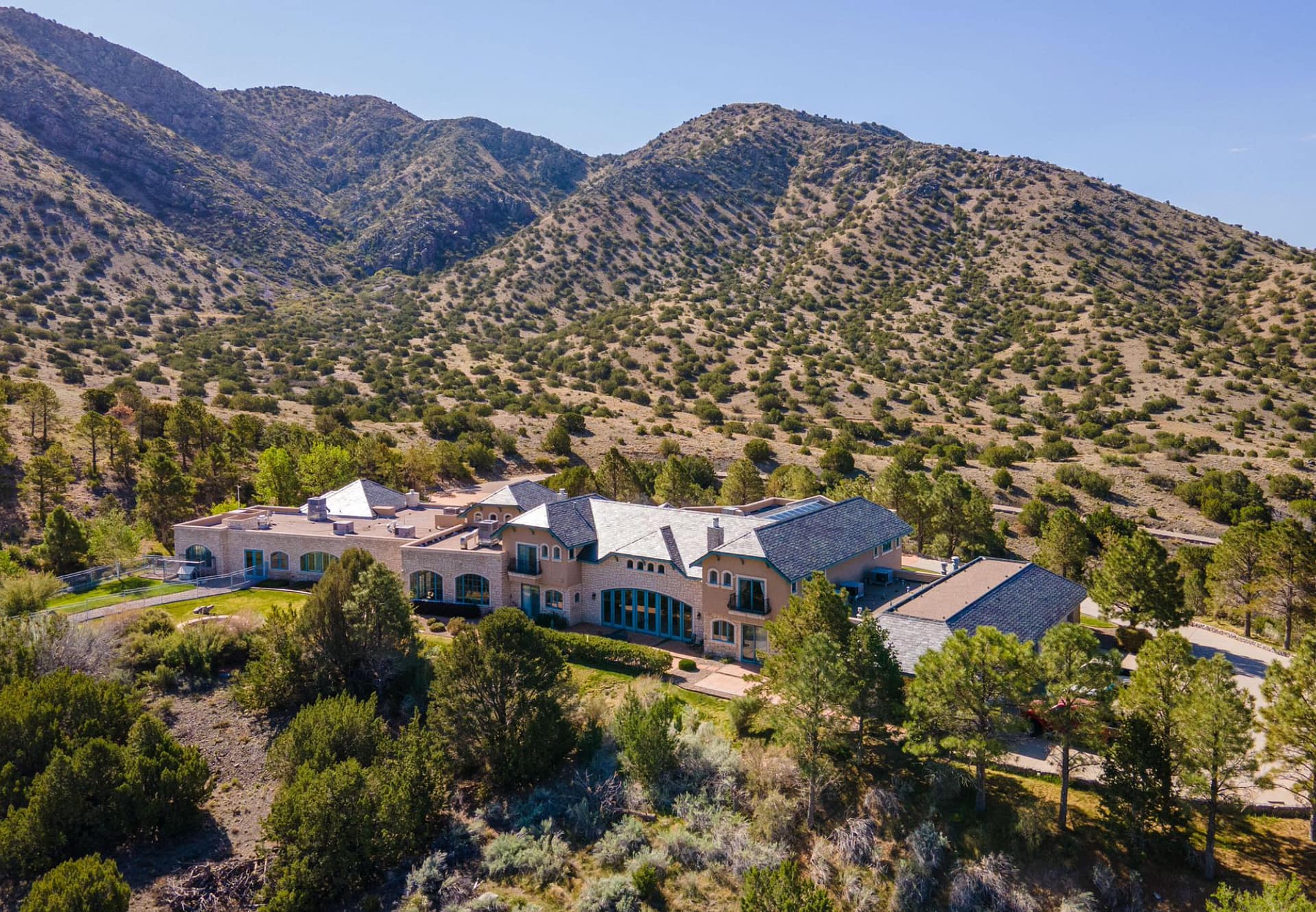 176 Acre Equestrian Estate In Albuquerque, New Mexico