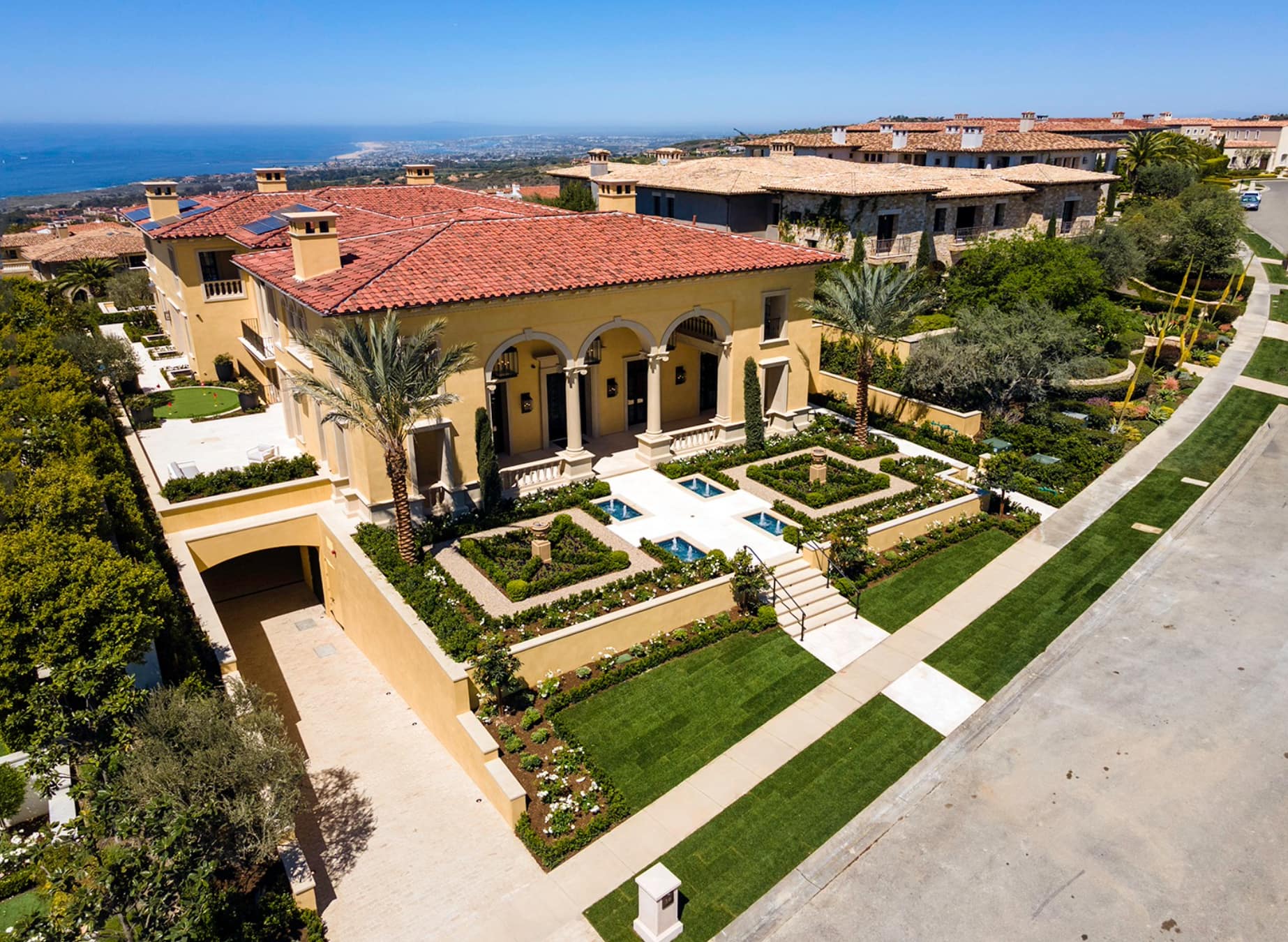 Newport Beach Home With 30-Car Subterranean Garage (PHOTOS)