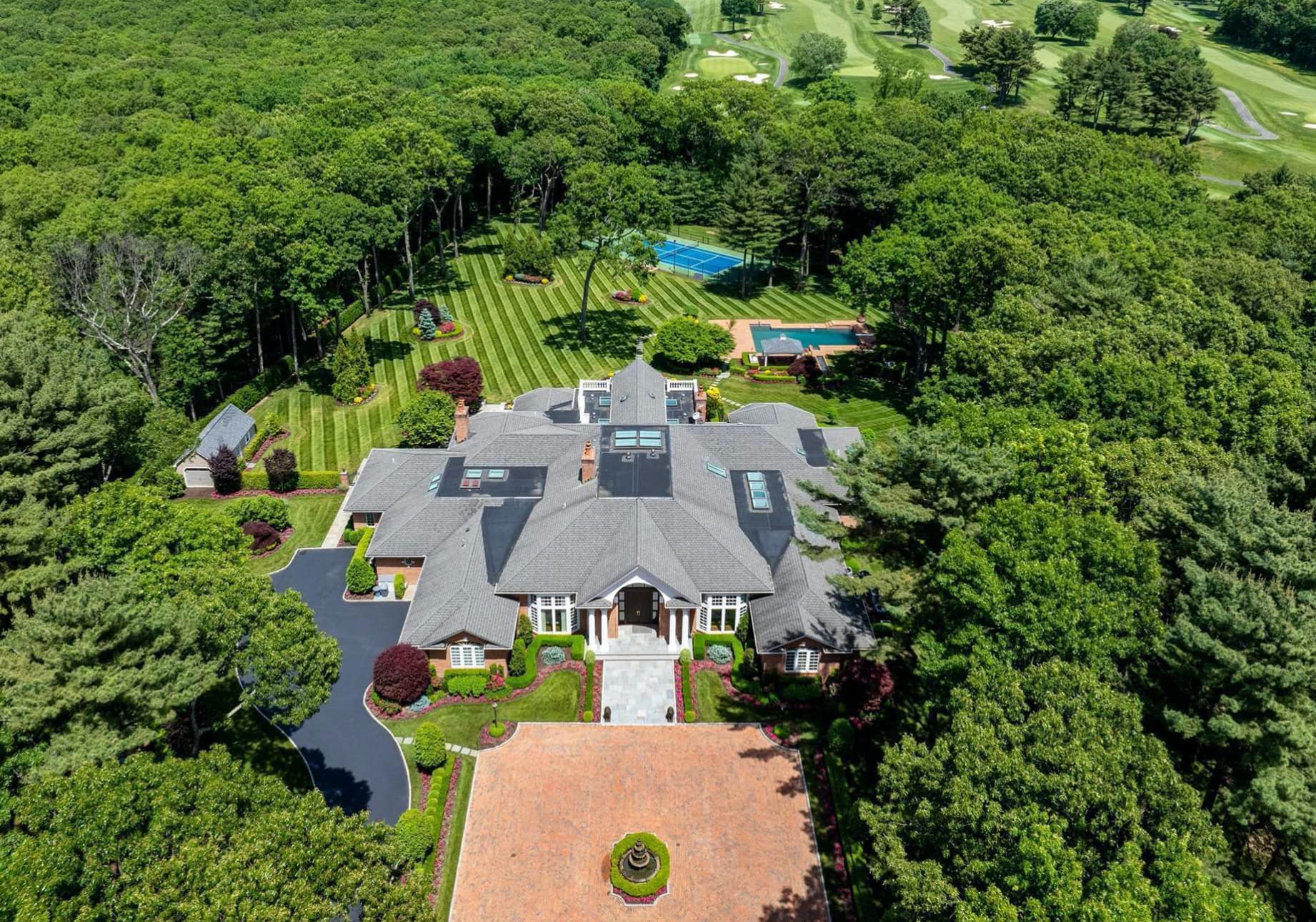 Long Island Home Comes With Indoor Pool And Movie Theater