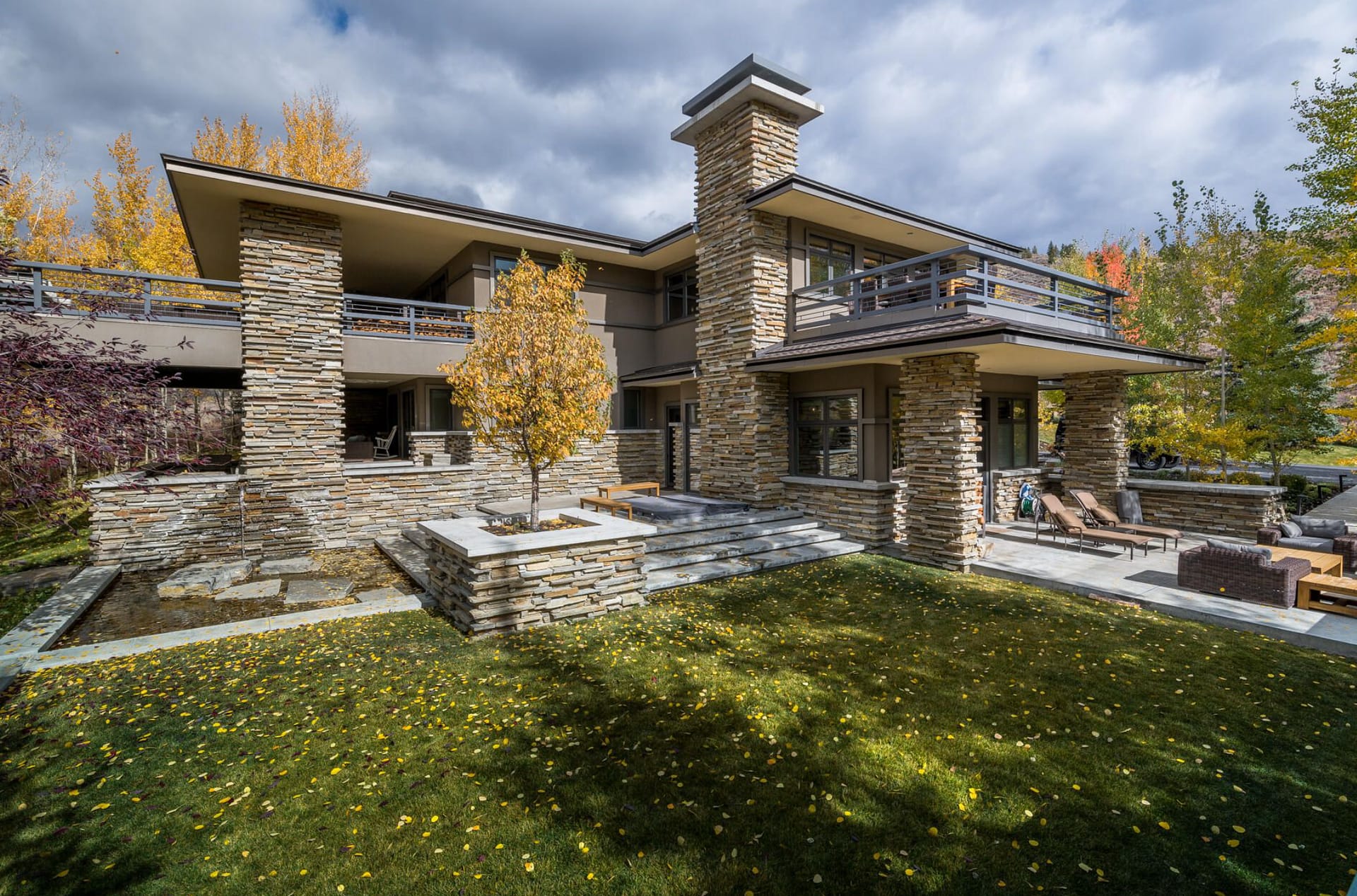 11 Acre Estate In Sawtooth City, Idaho (PHOTOS)