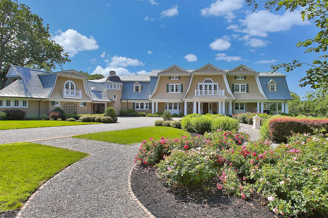 $5.95 Million Waterfront Shingle Mansion In Rumson, NJ - Homes of the Rich