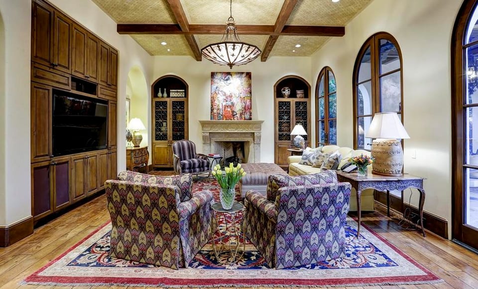 $4.625 Million Spanish Colonial Mansion In Houston, TX - Homes of the Rich