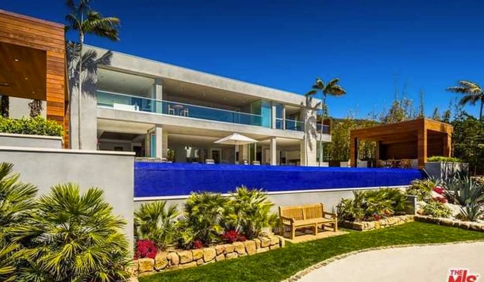 Contemporary Mansion In Malibu Ca