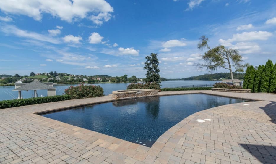 2.6 Million Waterfront Mansion In Knoxville, TN Homes of the Rich