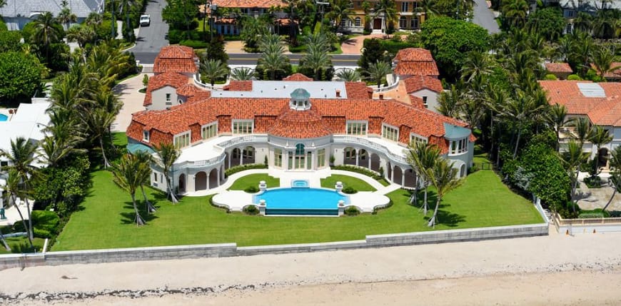 35,000 Square Foot Oceanfront Mega Home (PHOTOS & FLOOR PLANS) - Homes ...