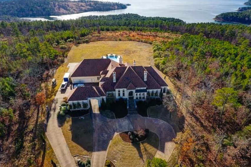 1.85 Million Stucco Mansion In Roland, AR Homes of the Rich