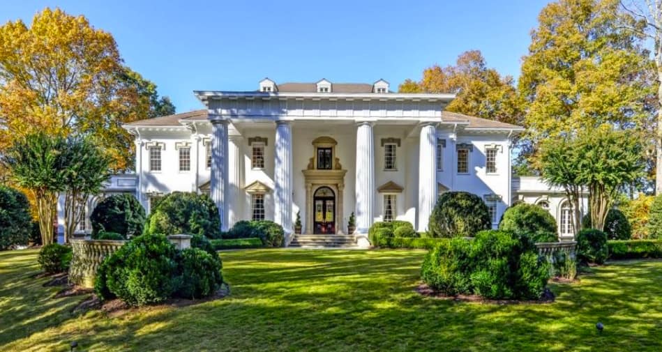 5 Spectacular Riverfront Homes For Sale Homes of the Rich