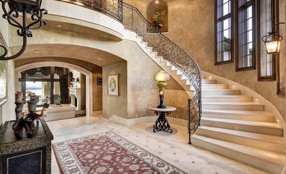 13,000 Square Foot Lakefront Mansion In Austin, TX - Homes of the Rich