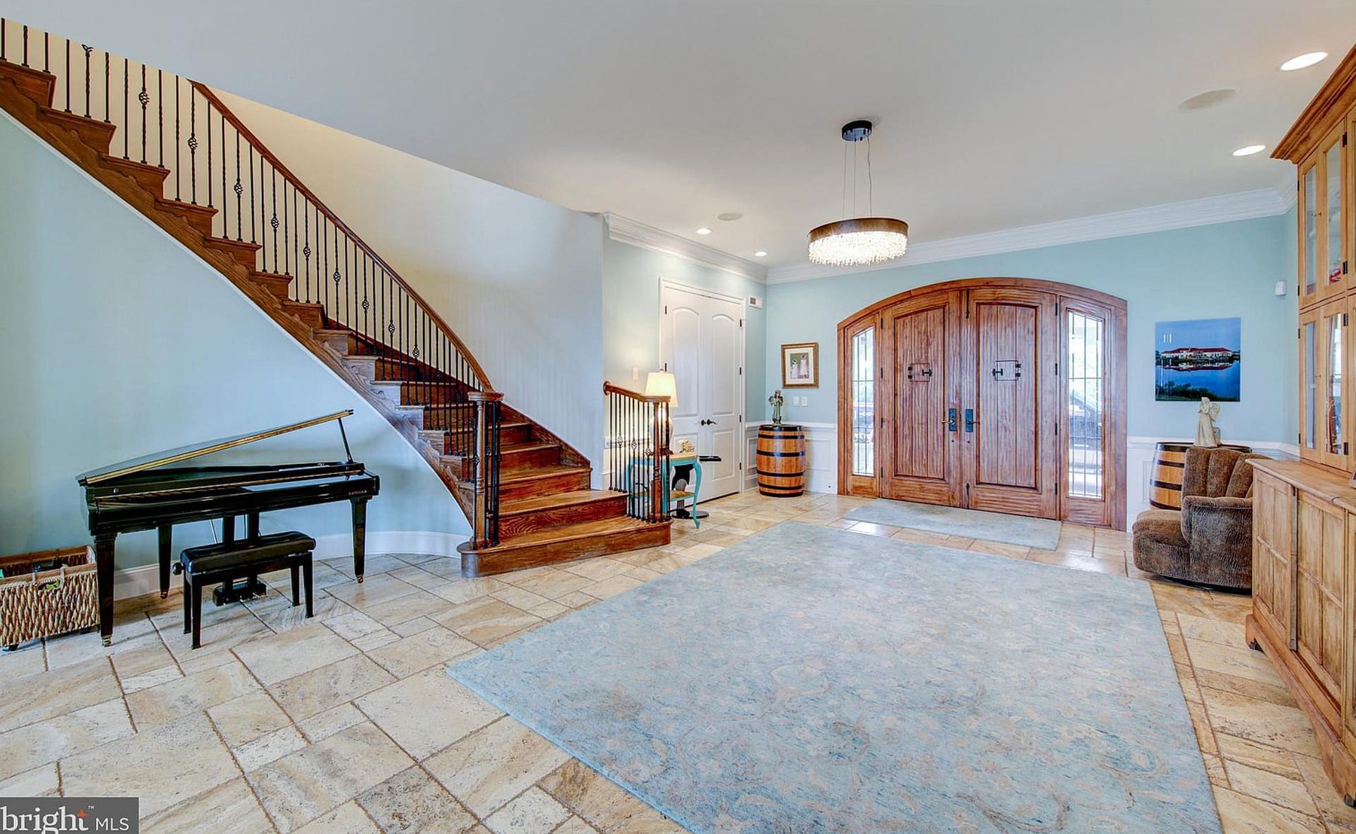 Waterfront Home In Frankford, Delaware With Indoor Pool (PHOTOS)