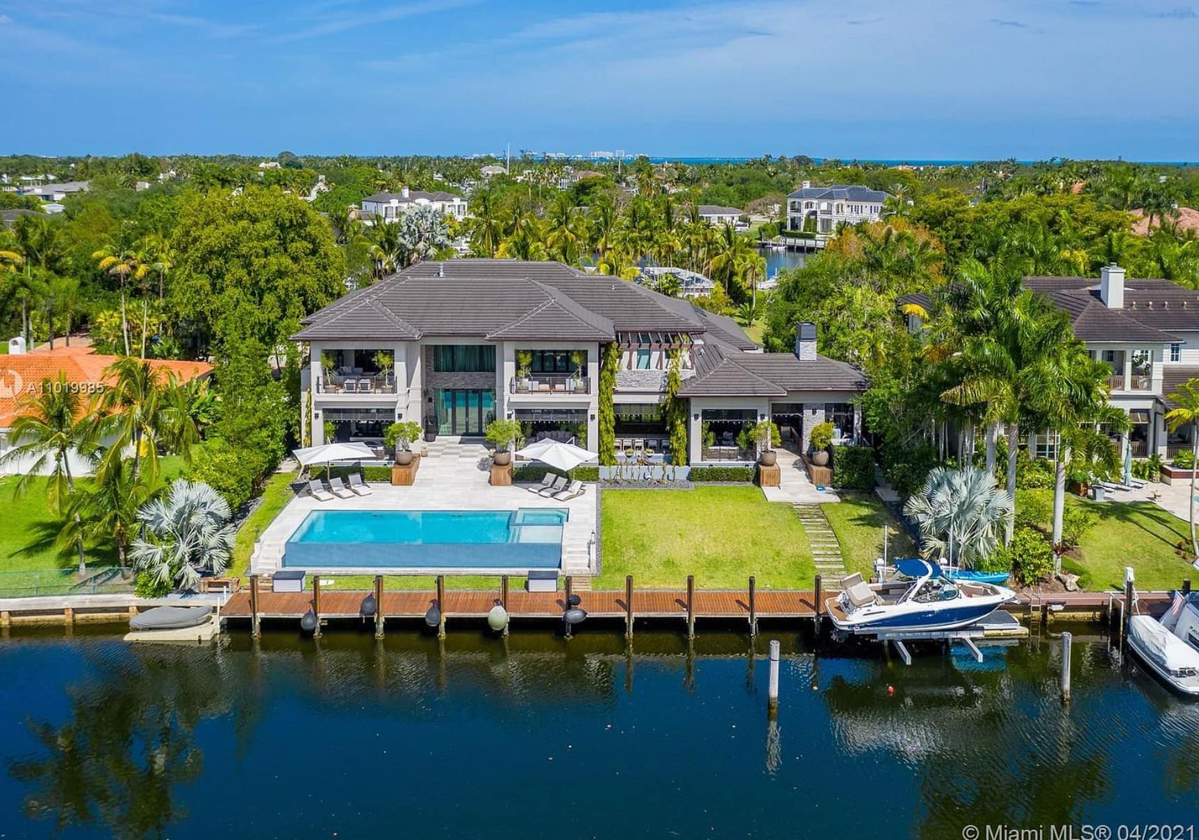 $17.5 Million Waterfront Home In Coral Gables, Florida - Homes of the Rich