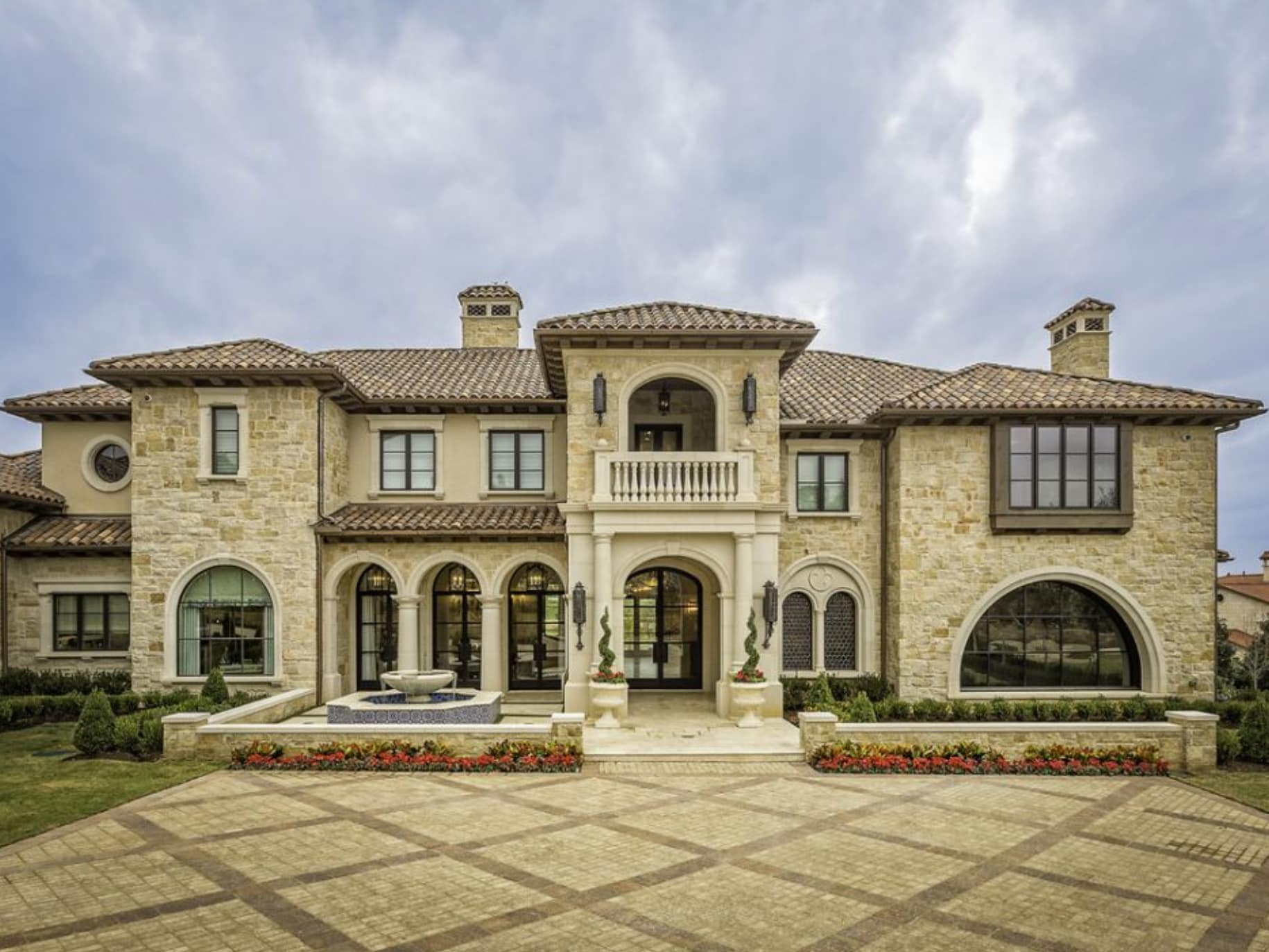 Tuscan Style Home In Westlake, Texas By SCH Homes (PHOTOS)