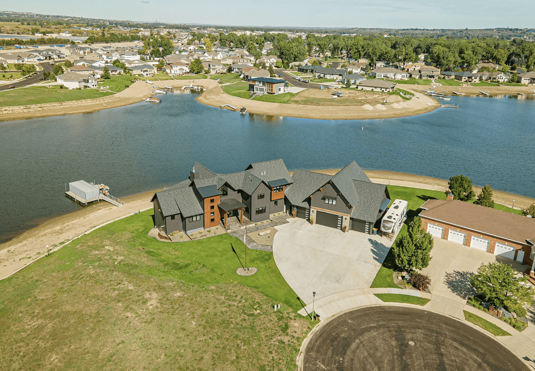2.75 Million Waterfront New Build In Mandan, North Dakota (PHOTOS