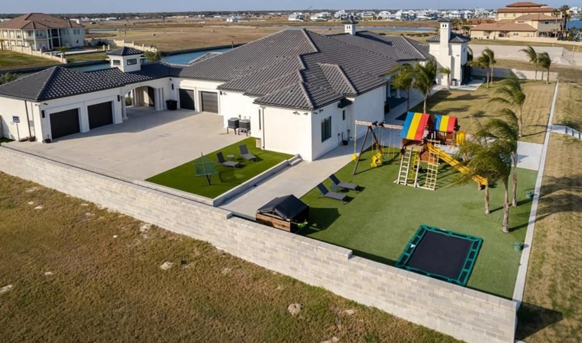 5 Million Waterfront Home In Aransas Pass, Texas (PHOTOS)
