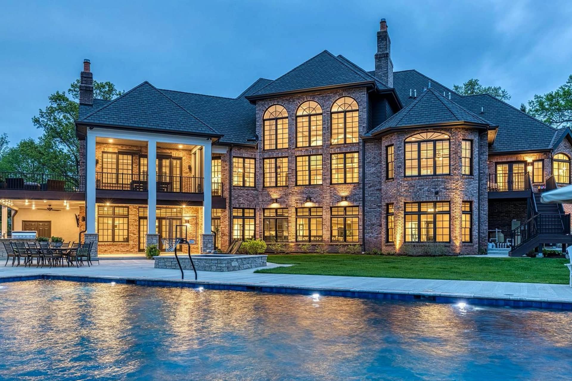 Saint Louis Home With Sports Court, Pool & Batting Cage (PHOTOS)