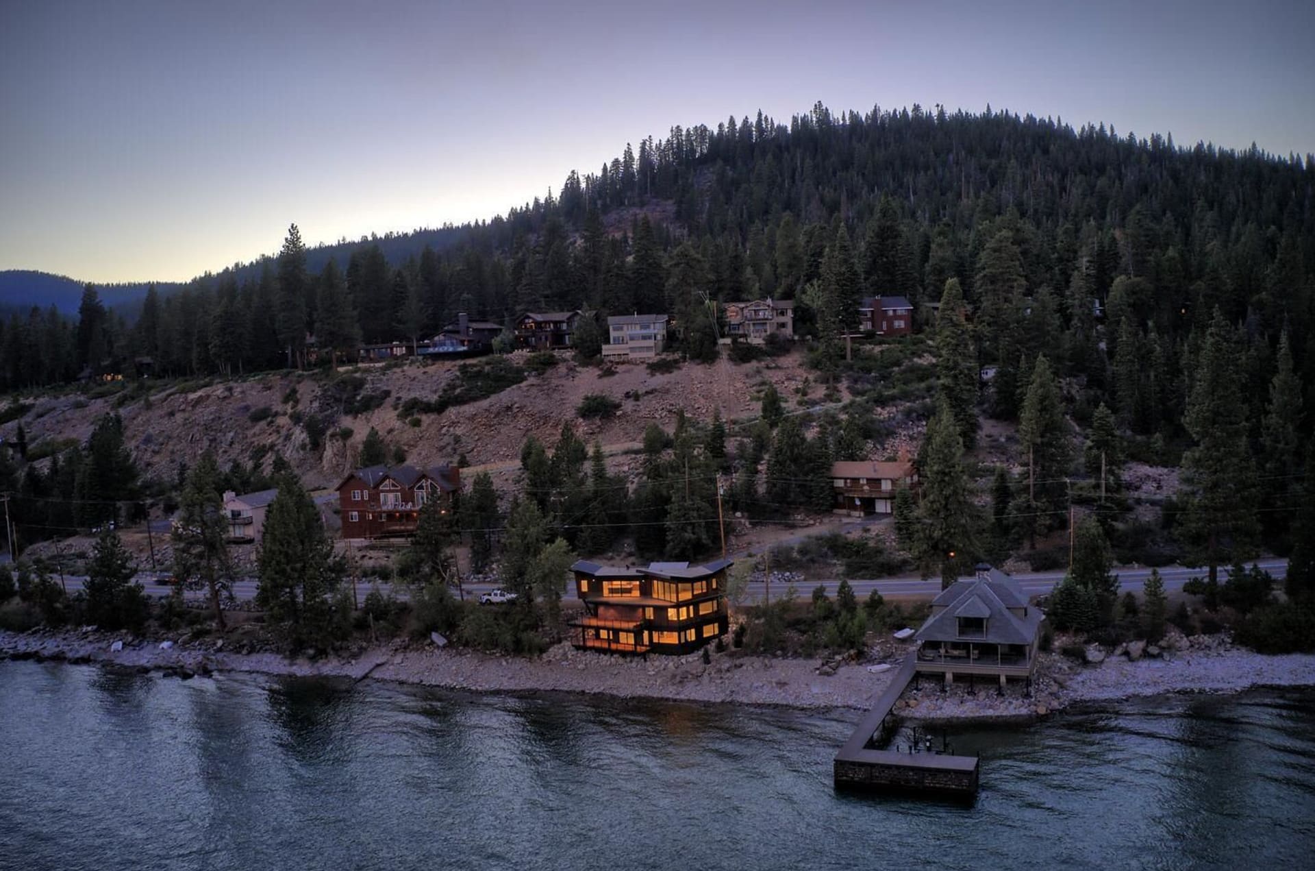 Lakefront New Build In Tahoe Vista, California (PHOTOS)