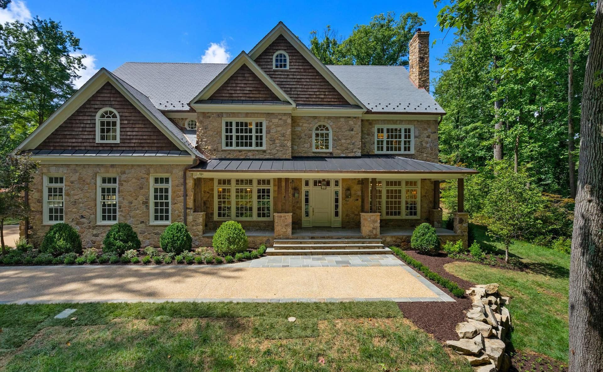 Virginia New Build With Indoor Basketball Court (PHOTOS)