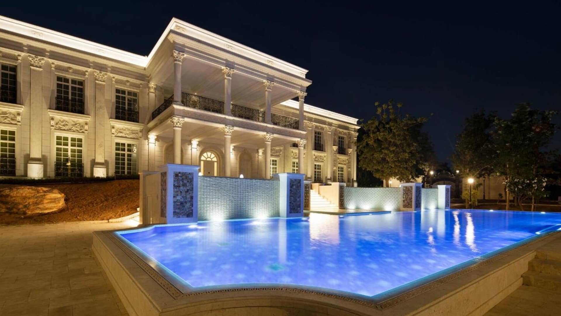 Incredible $200 Million Mega Home In Dubai (PHOTOS)