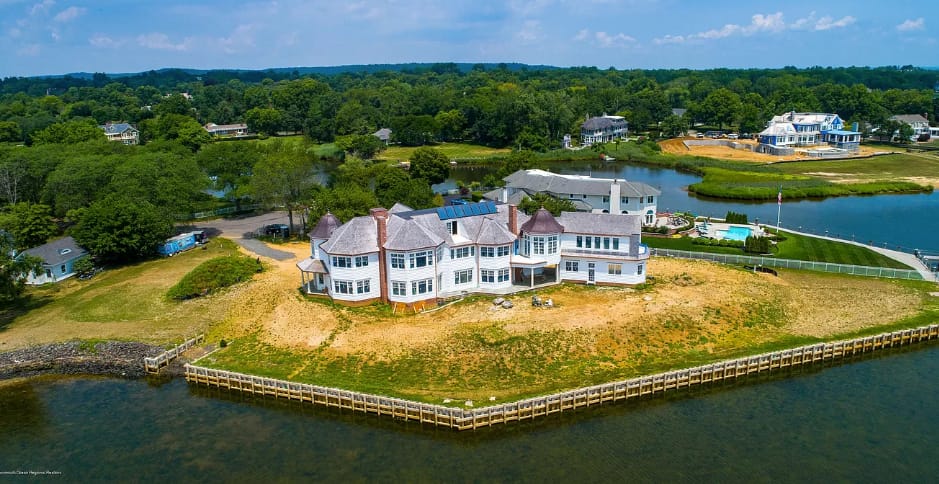 $4.8 Million Waterfront New Build In Rumson, New Jersey - Homes of the Rich