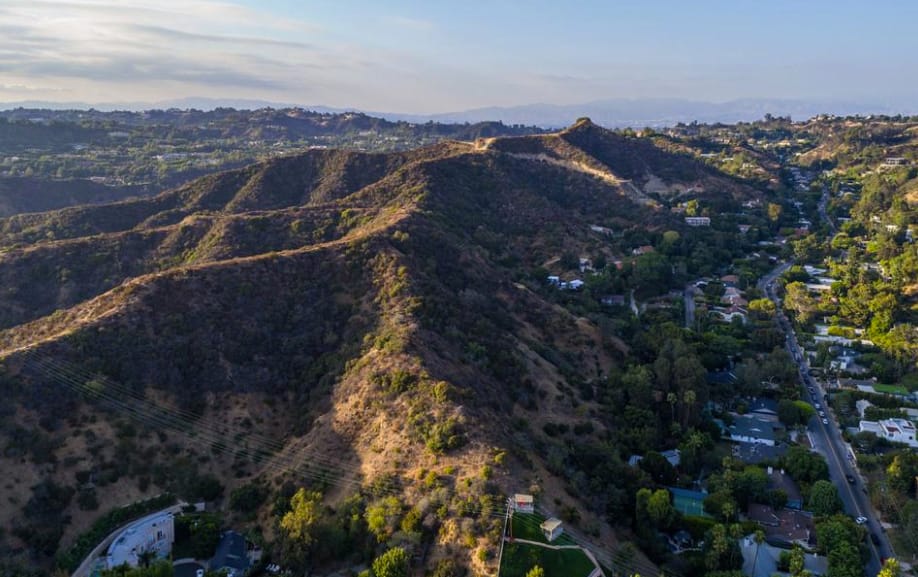 100 Acre Plot Of Land In Beverly Hills For 250 Million! Homes of the