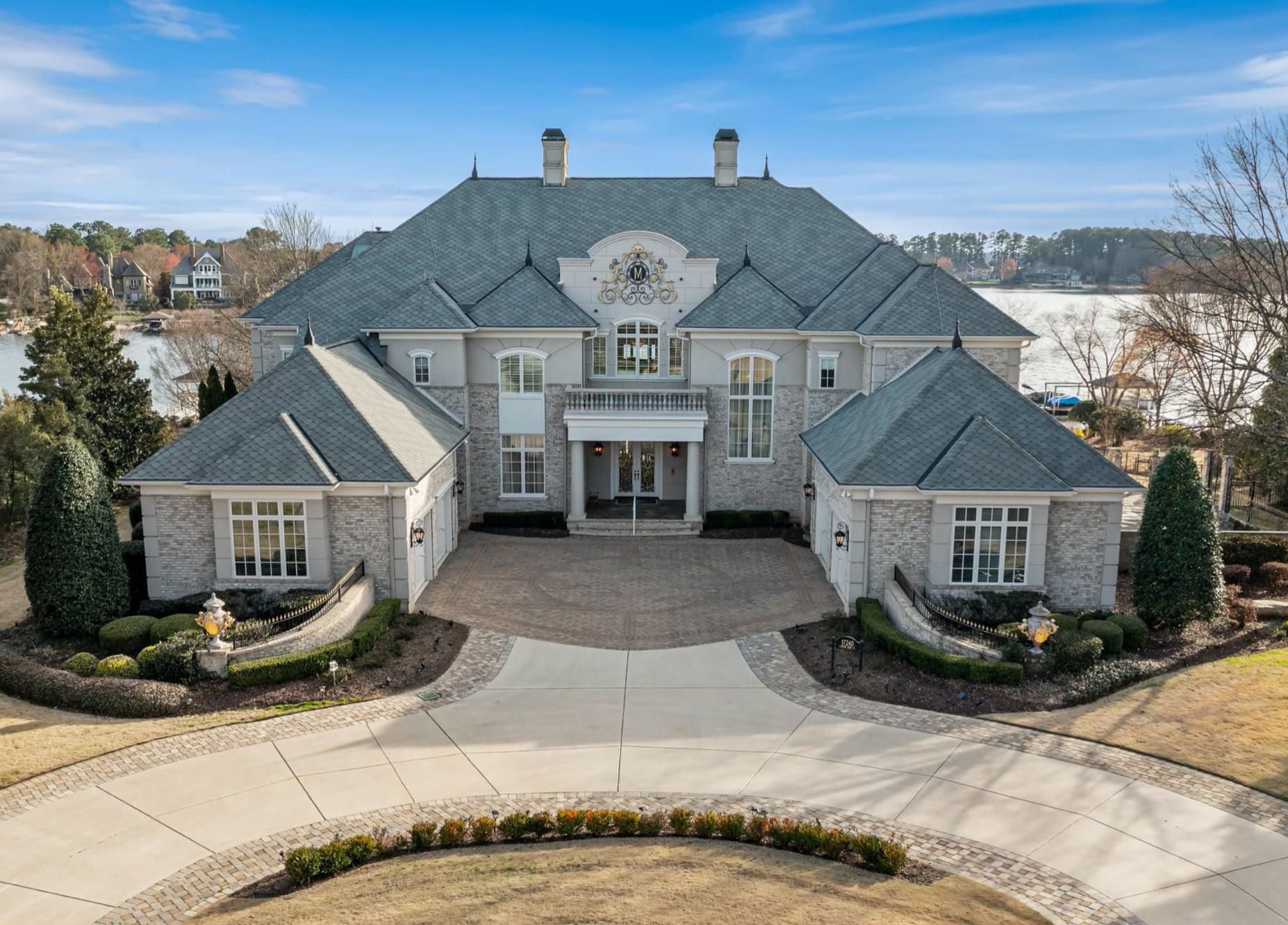 $9 Million Lakefront Home In North Carolina (PHOTOS)