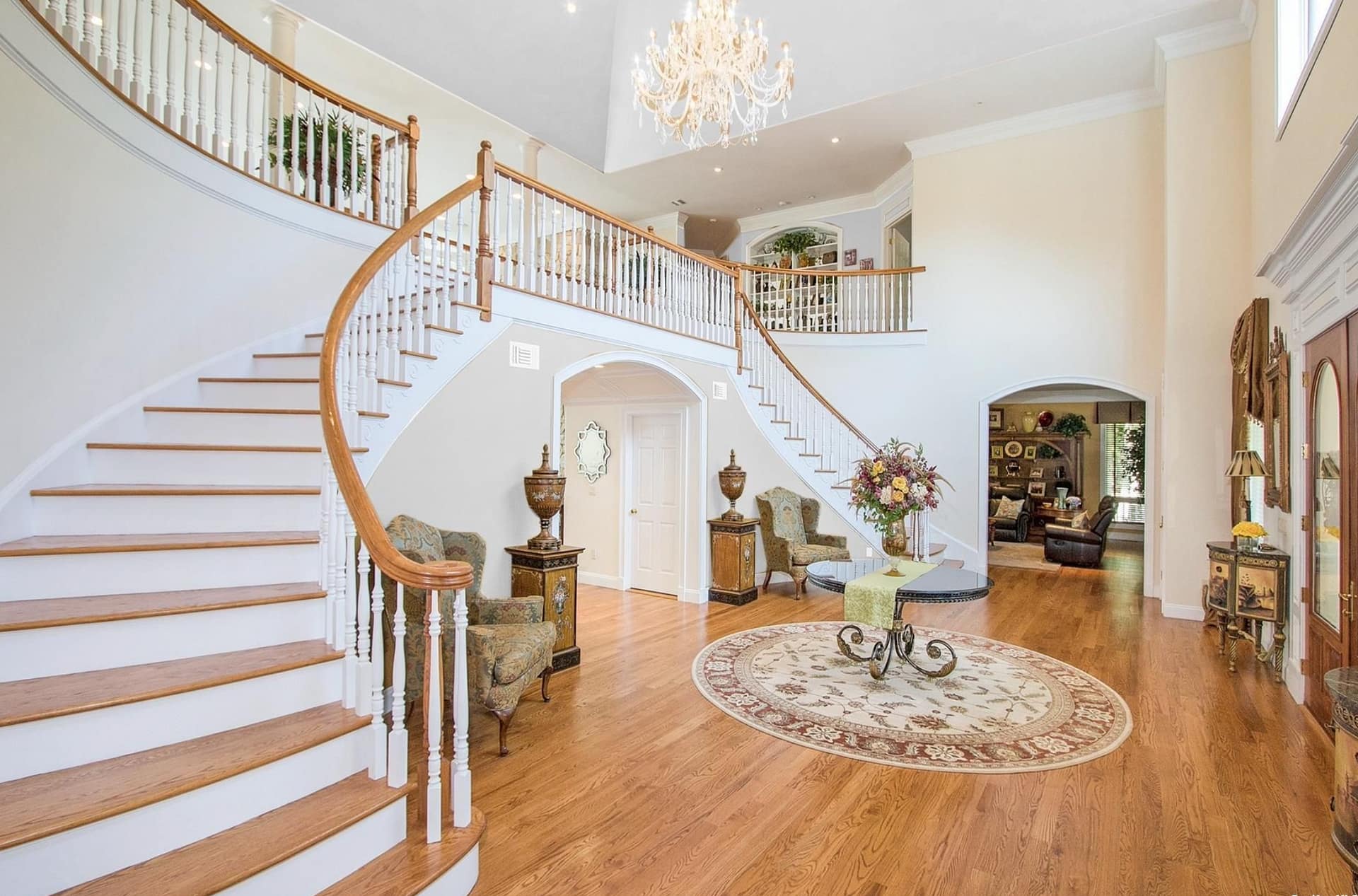 Waterfront Home On 8 Acres In Southold, New York (PHOTOS)