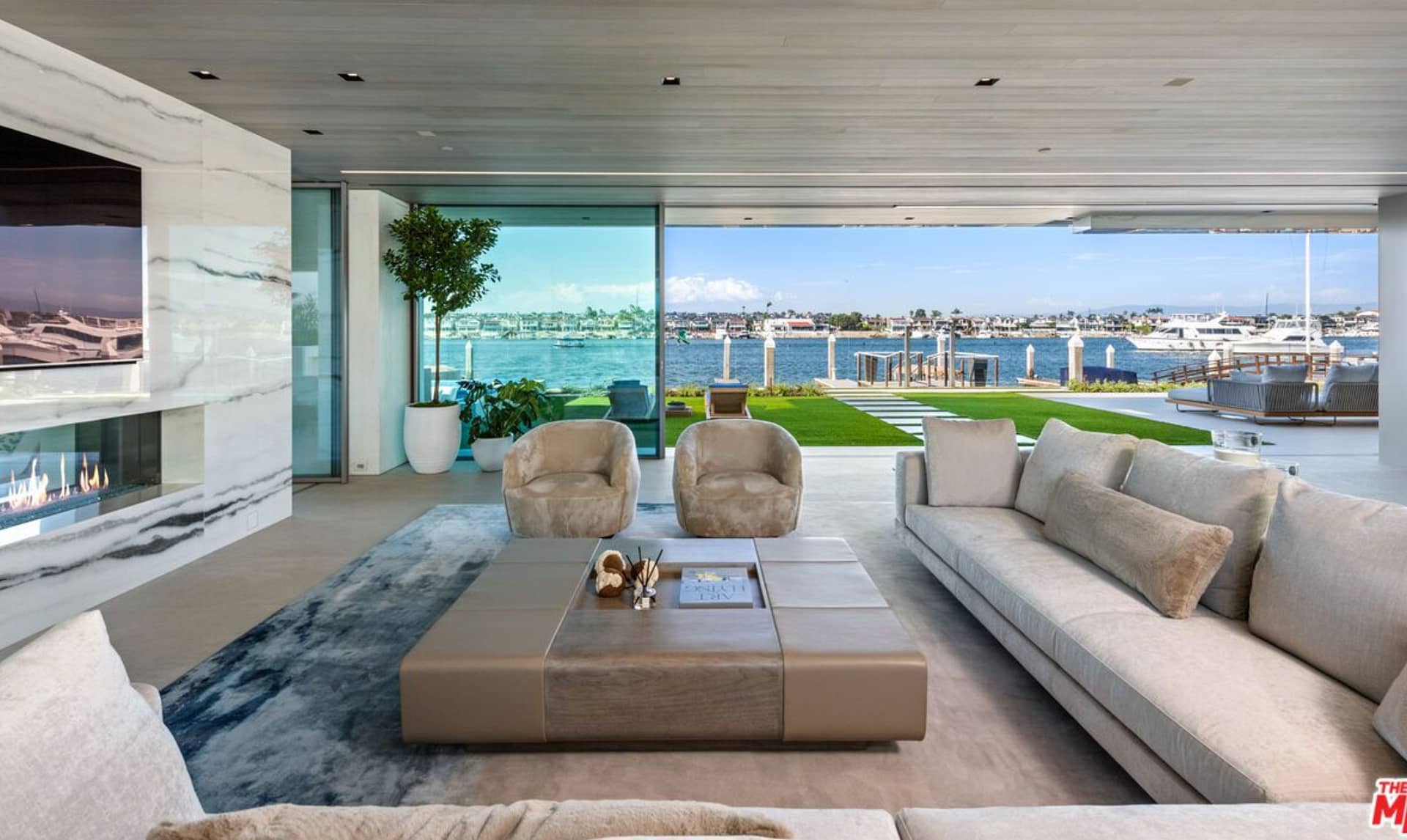 68 Million Waterfront New Build In Newport Beach PHOTOS   Screen Shot 2024 01 16 At 2.48.38 PM 