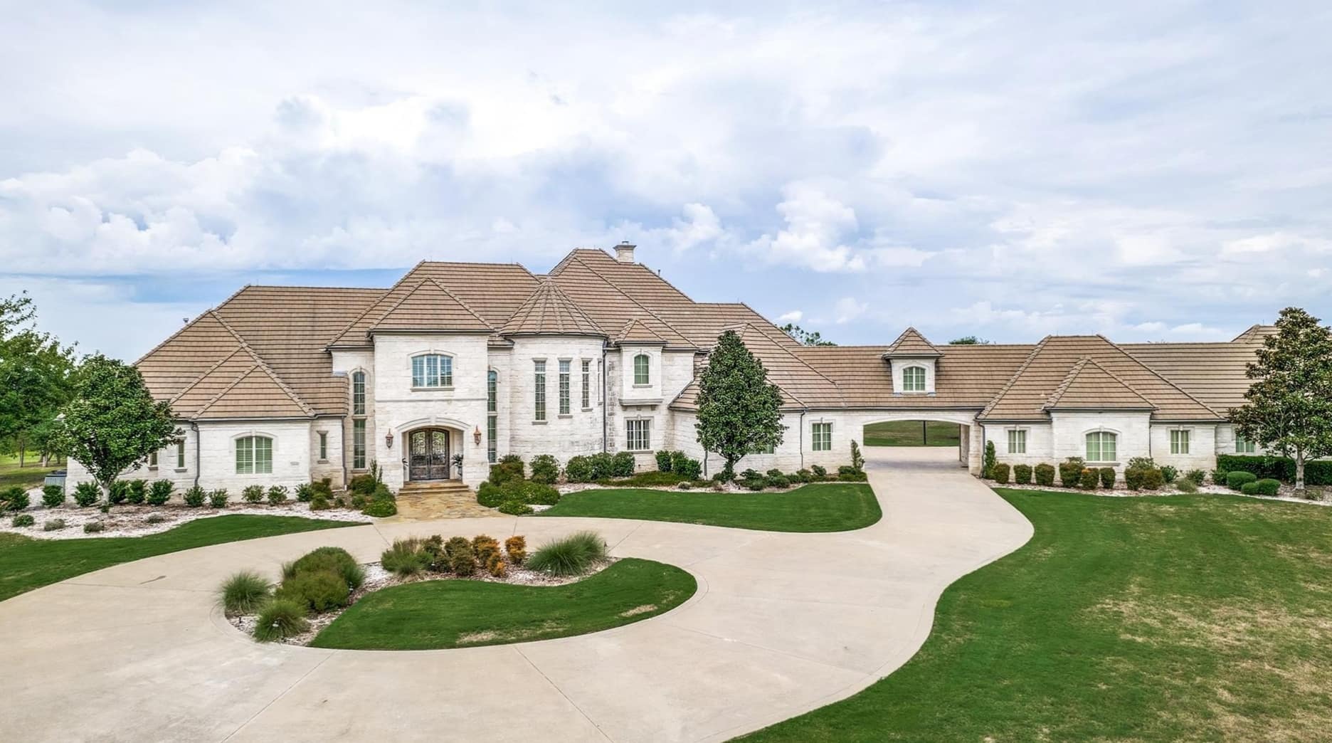 50 Acre Estate In Forney, Texas (PHOTOS)