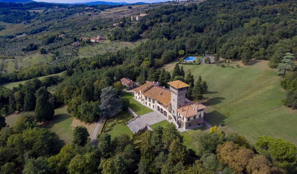 Historic Hilltop Villa In Florence, Italy - Homes of the Rich