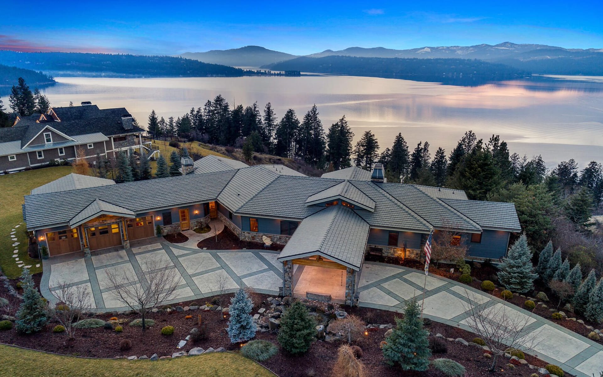$6 Million Idaho Home With Lake Views (PHOTOS)