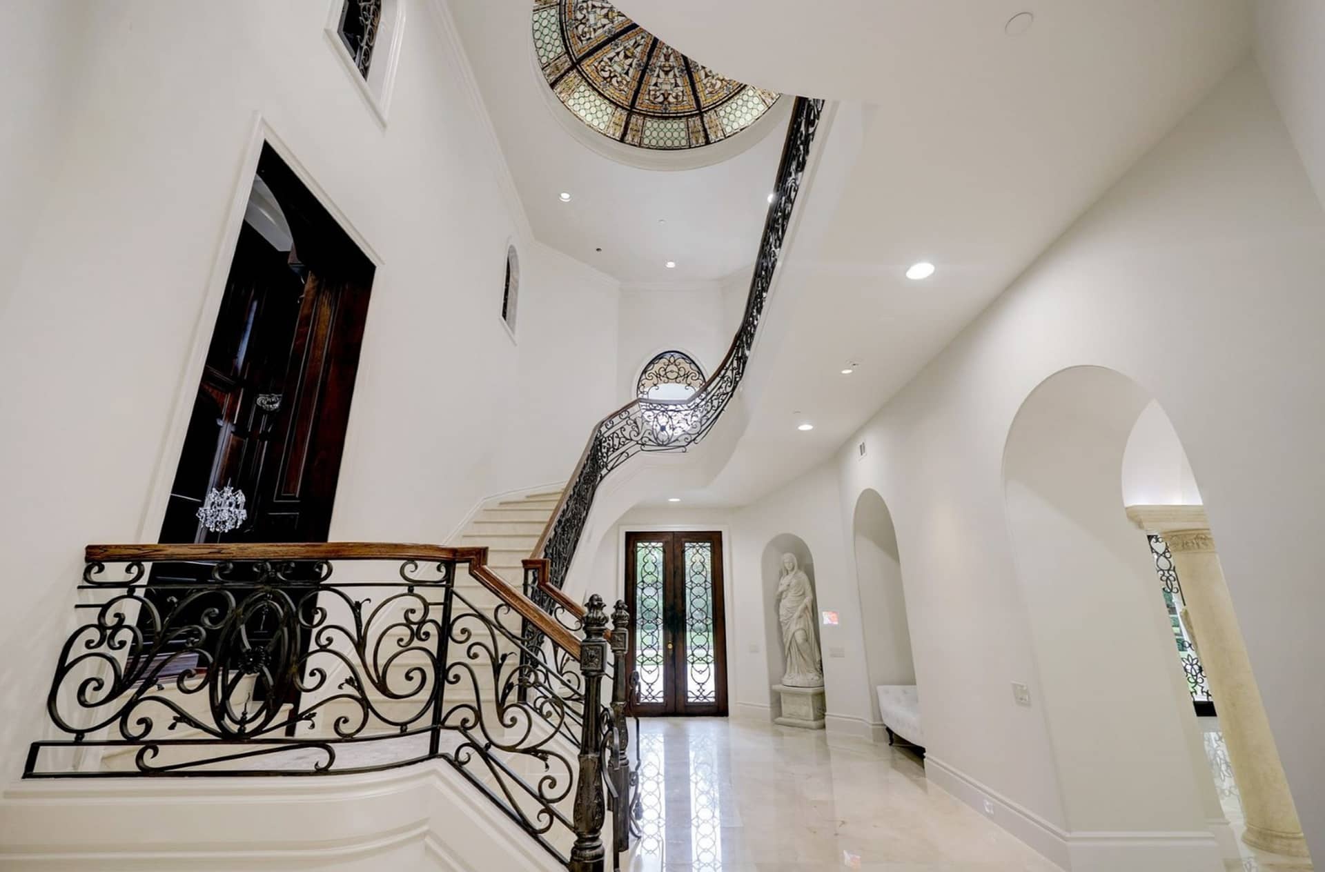 10,000 Square Foot Home In Houston, Texas (PHOTOS)