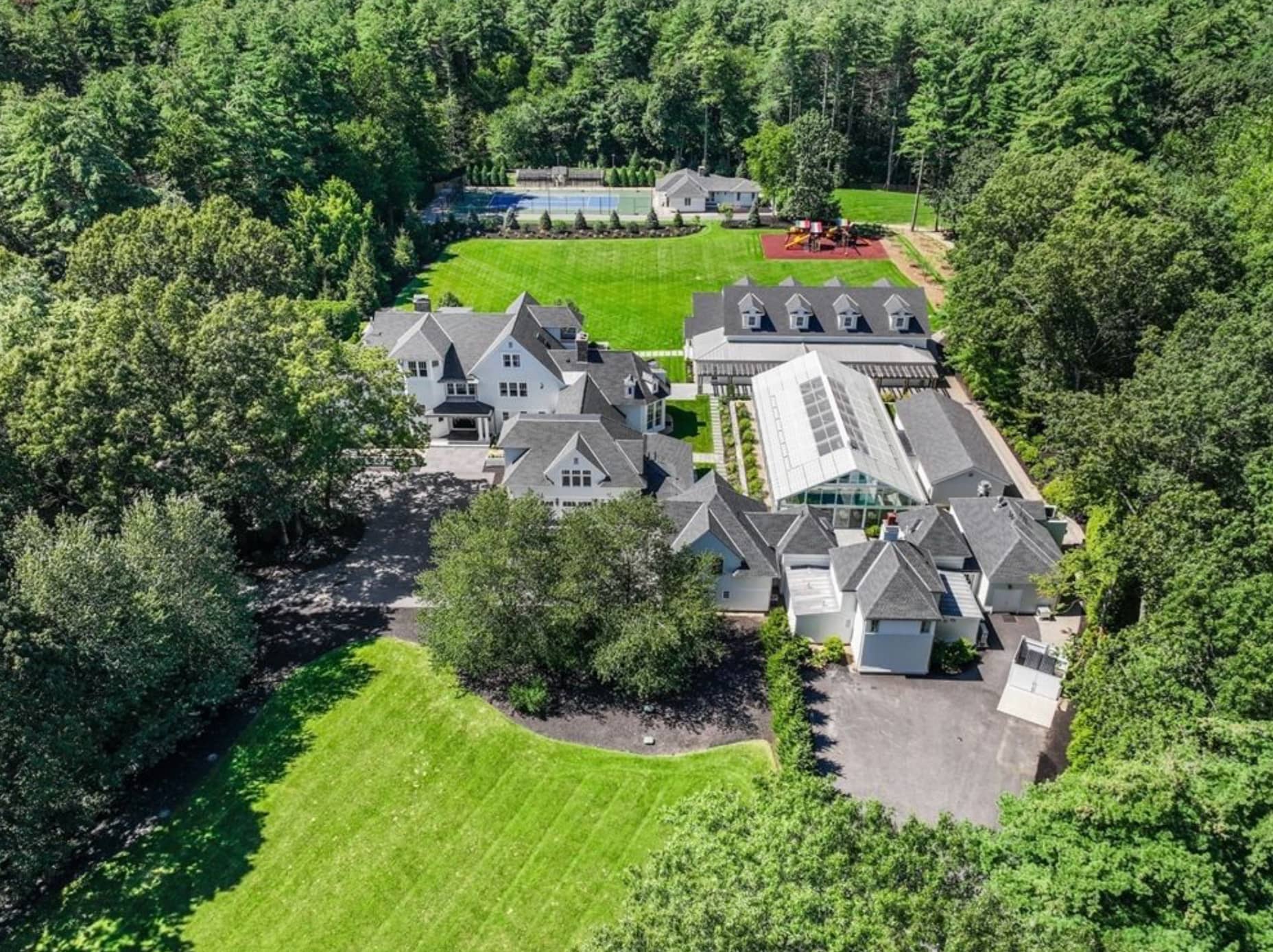 Massachusetts Estate With Indoor Pool Lists For 21 Million   Screen Shot 2024 03 02 At 9.21.54 AM 