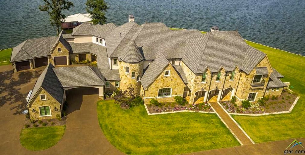 Newly Built Lakefront Mansion In Chandler, Texas Homes of the Rich