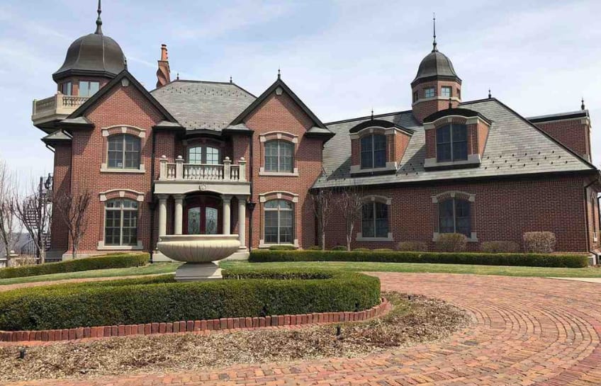 2 Million Riverfront Brick Home In Dubuque, Iowa Homes of the Rich