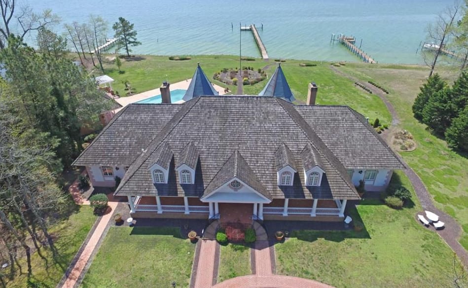 2.9 Million Waterfront Home In White Stone, Virginia Homes of the Rich