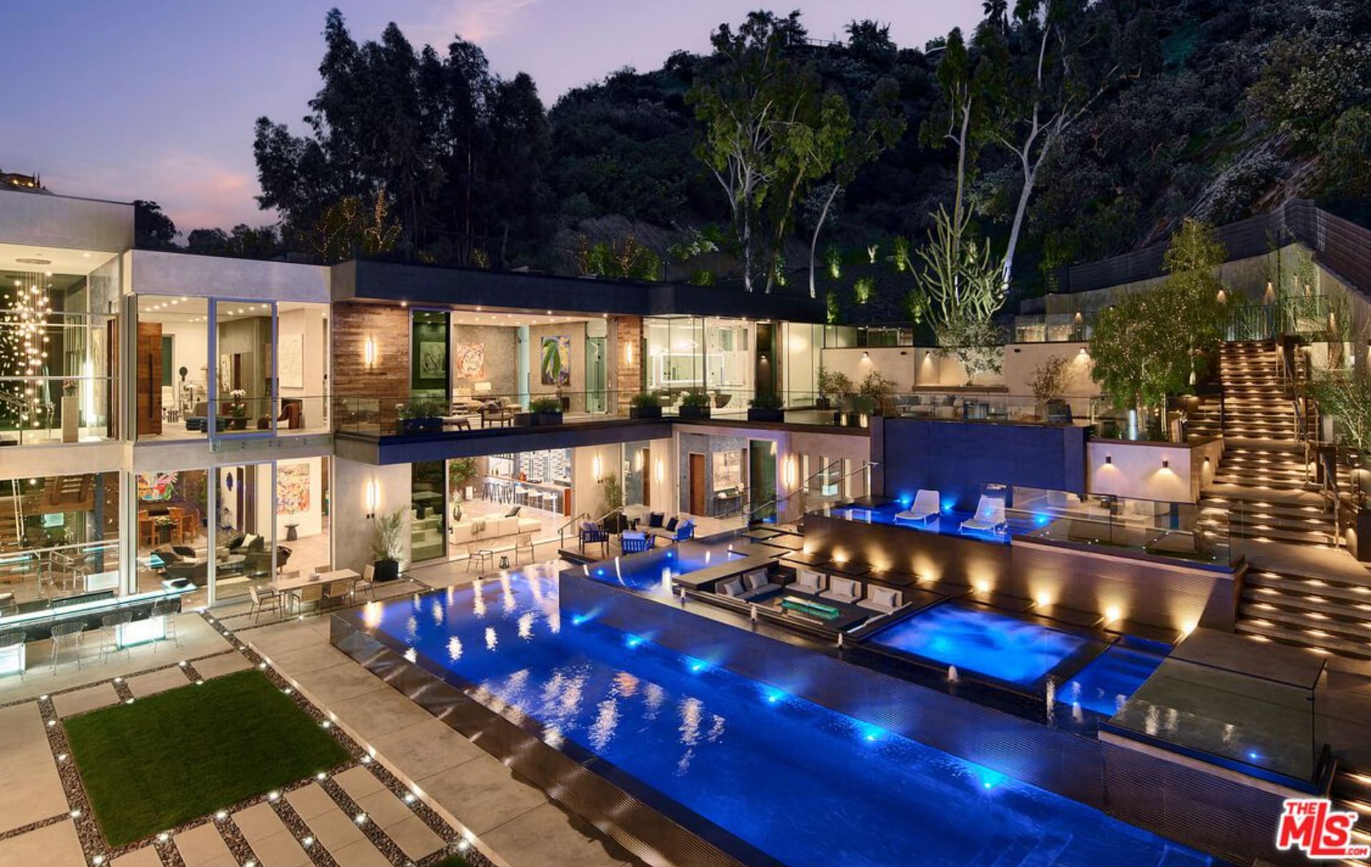 $35 Million Modern New Build In Los Angeles (PHOTOS)