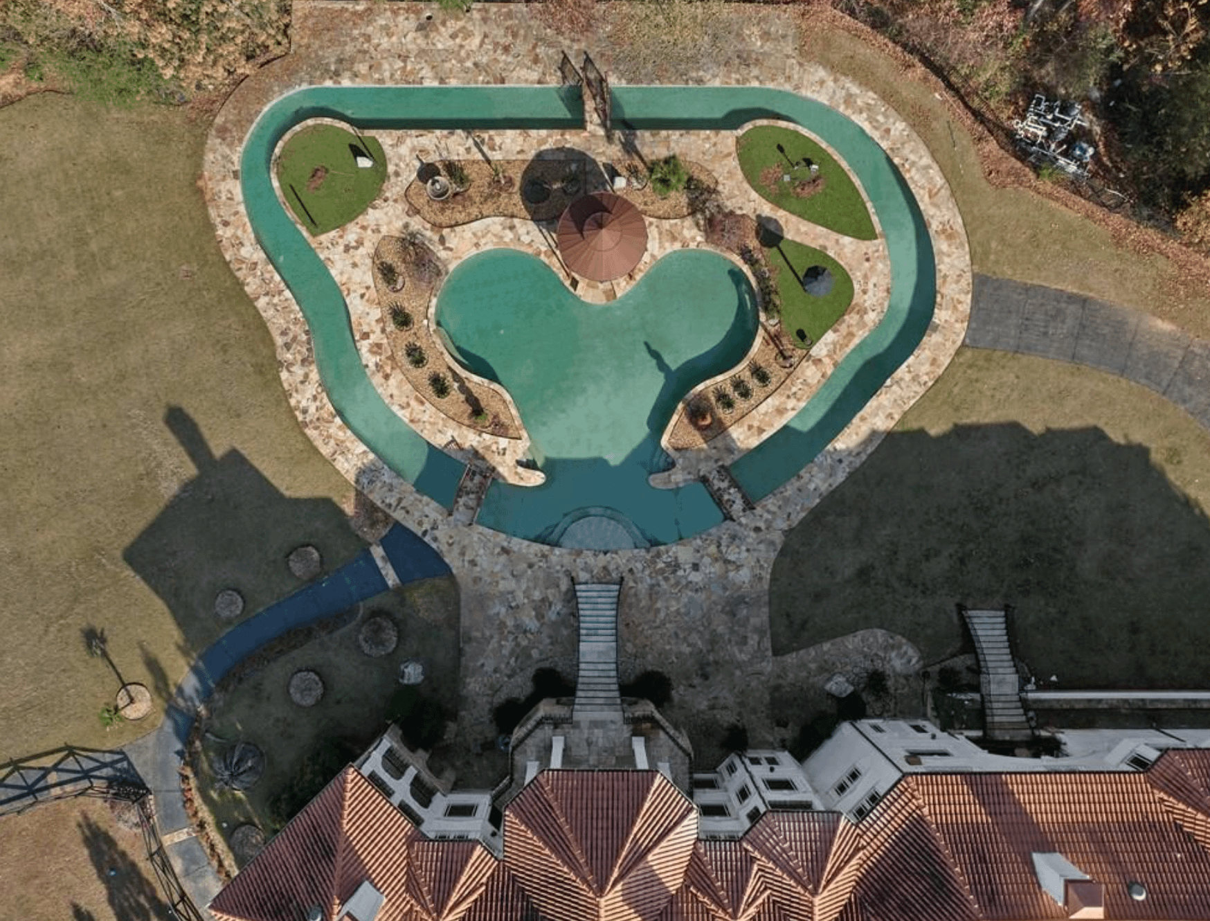 154A△ The Blue Mansion 108P Rapper Yung Bleu's Massive Georgia Estate (PHOTOS)