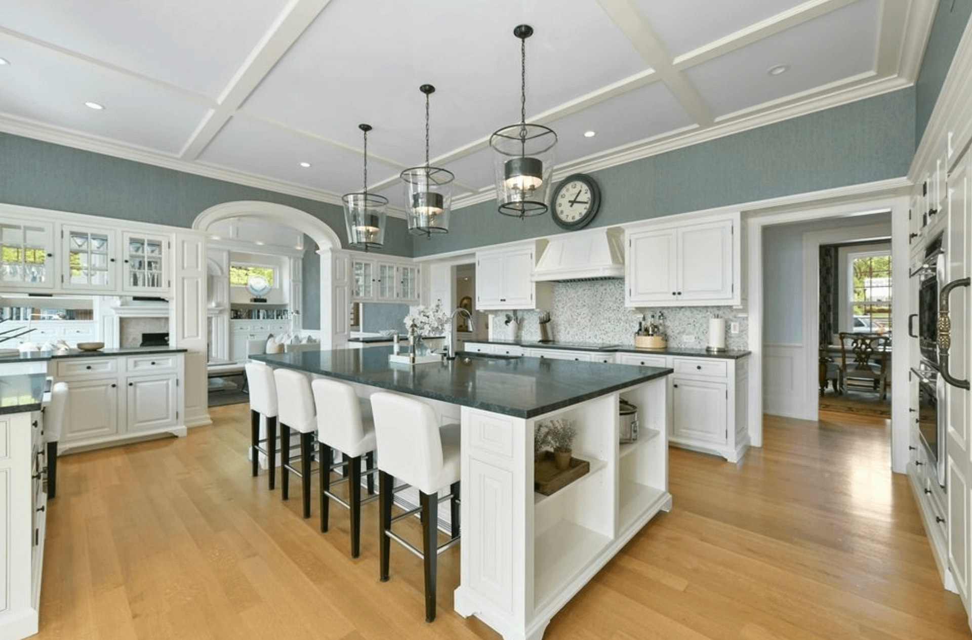 Colonial Style Waterfront Home In Hingham, Massachusetts