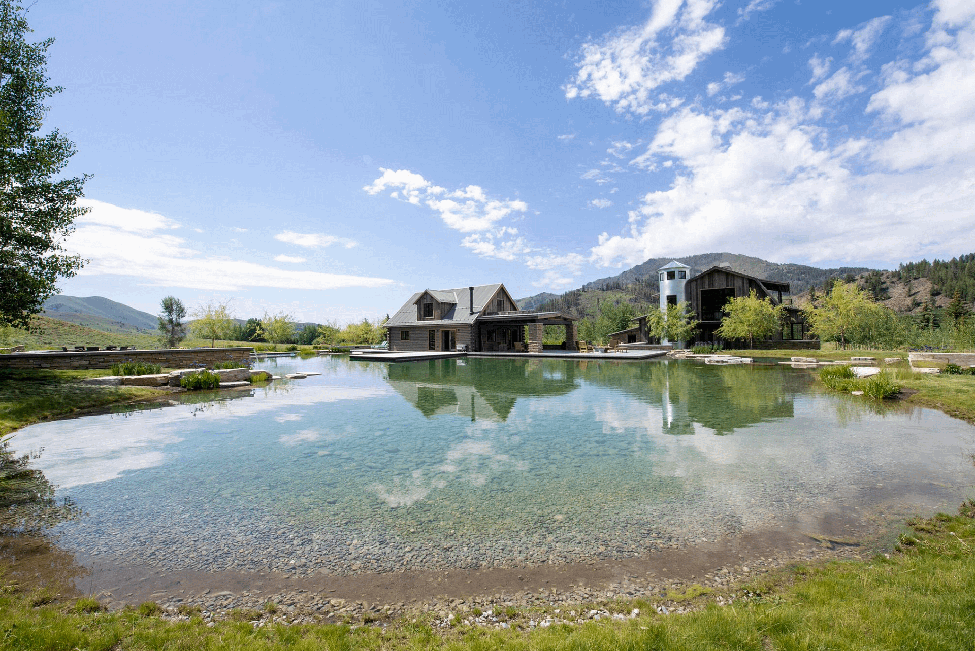 11 Acre Estate In Sawtooth City, Idaho (PHOTOS)