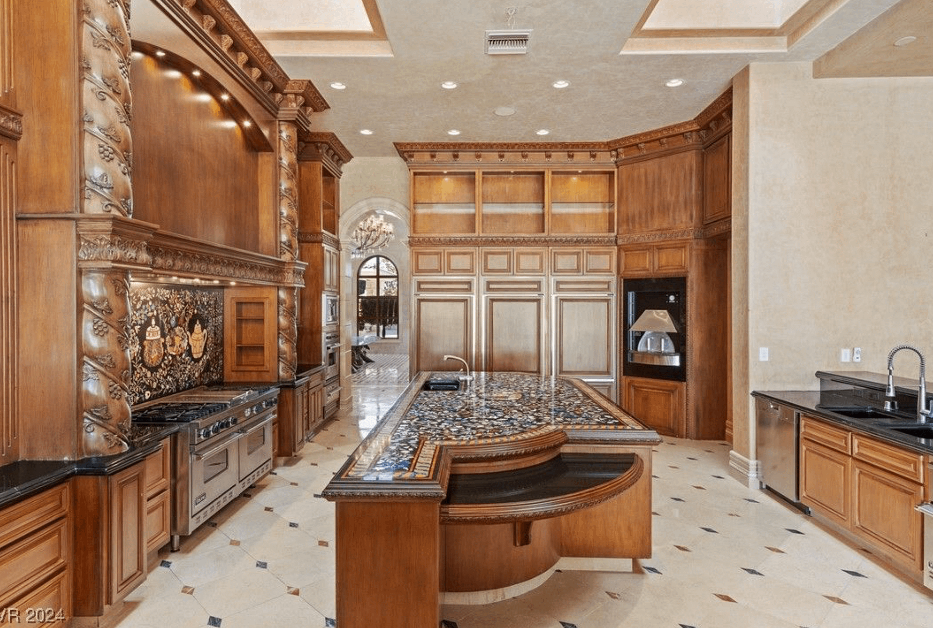 Lavish Estate In Las Vegas, Nevada (photos + Floor Plans)