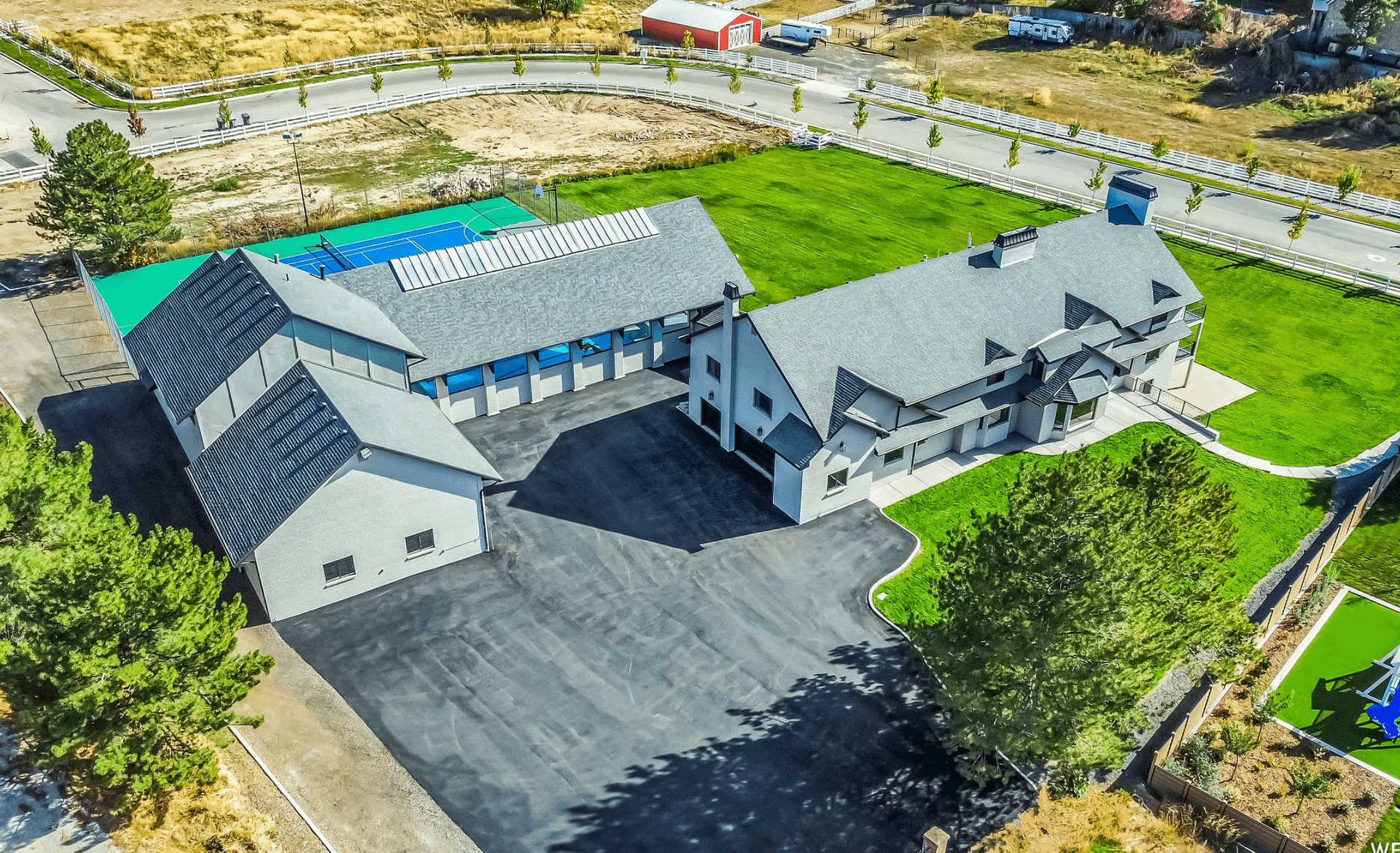 17,000 Square Foot Utah Home With Indoor Pool (PHOTOS)