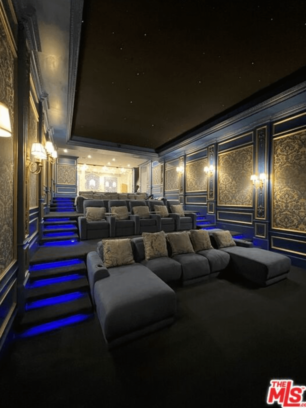 Furnished Los Angeles Home With 22Car Garage (PHOTOS)