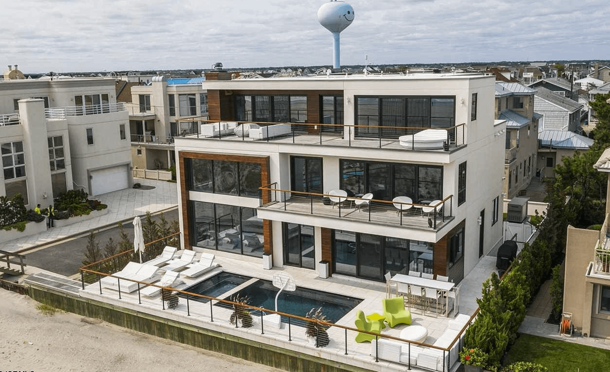 10.9 Million Contemporary Style Oceanfront Home In Longport, New