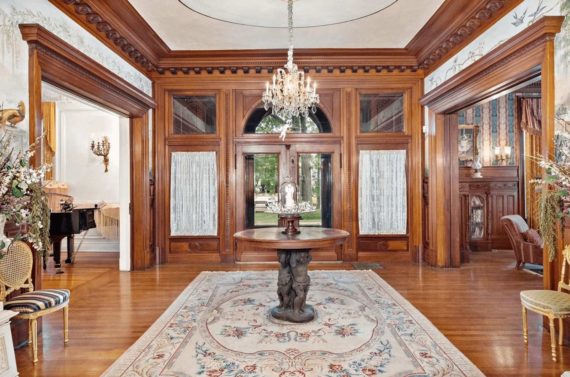 Historic Saint Louis Mansion Lists For 2 Million (PHOTOS)