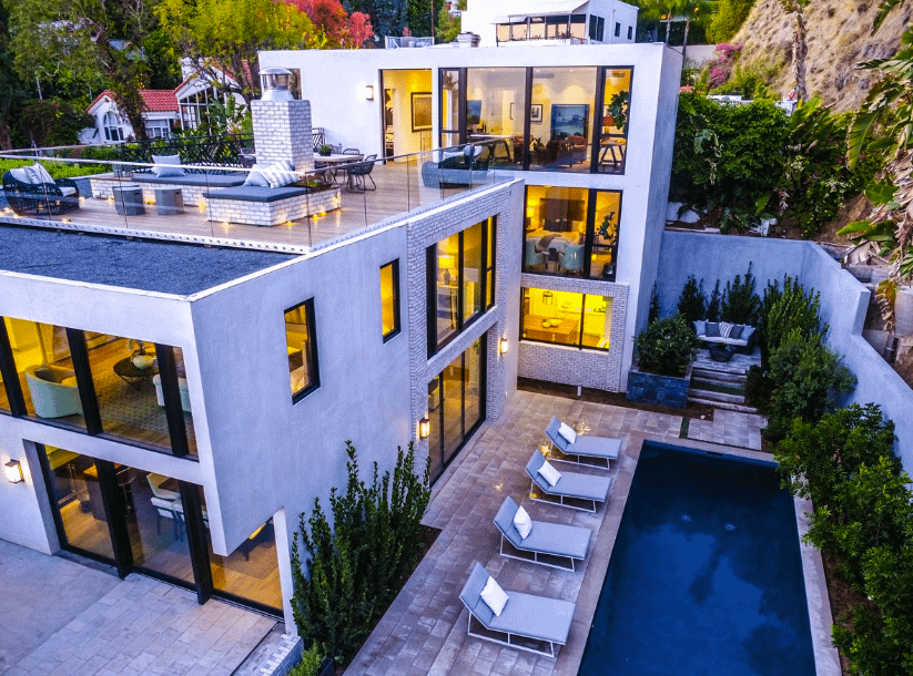 The Many Lavish Homes Of The Kardashians & Jenners! Homes of the Rich