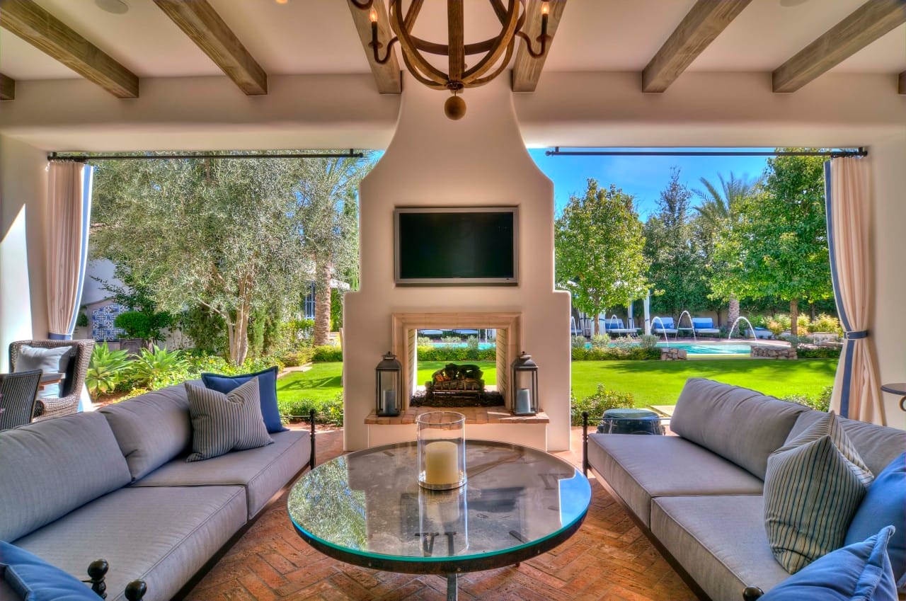 Sophisticated Elegance In Paradise Valley, AZ Homes of the Rich