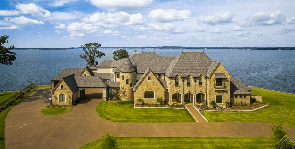 Newly Built Lakefront Mansion In Chandler, Texas Homes of the Rich