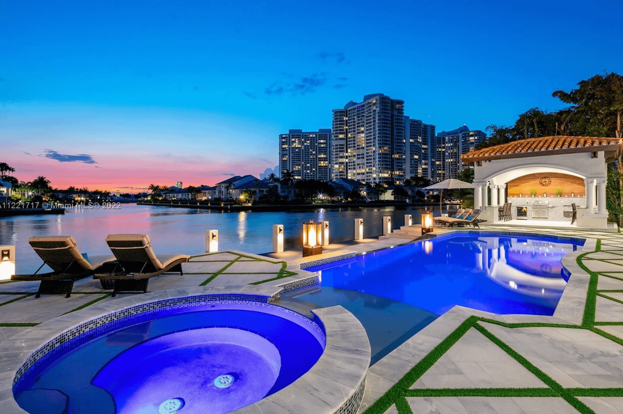 35 Million Waterfront Home In Golden Beach, Florida (PHOTOS)