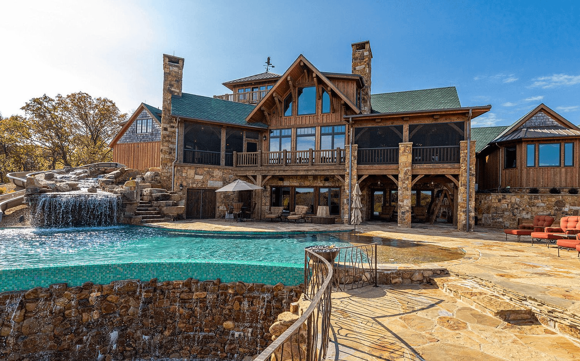 Amazing 260 Acre Estate In Bolivar, Missouri (PHOTOS)