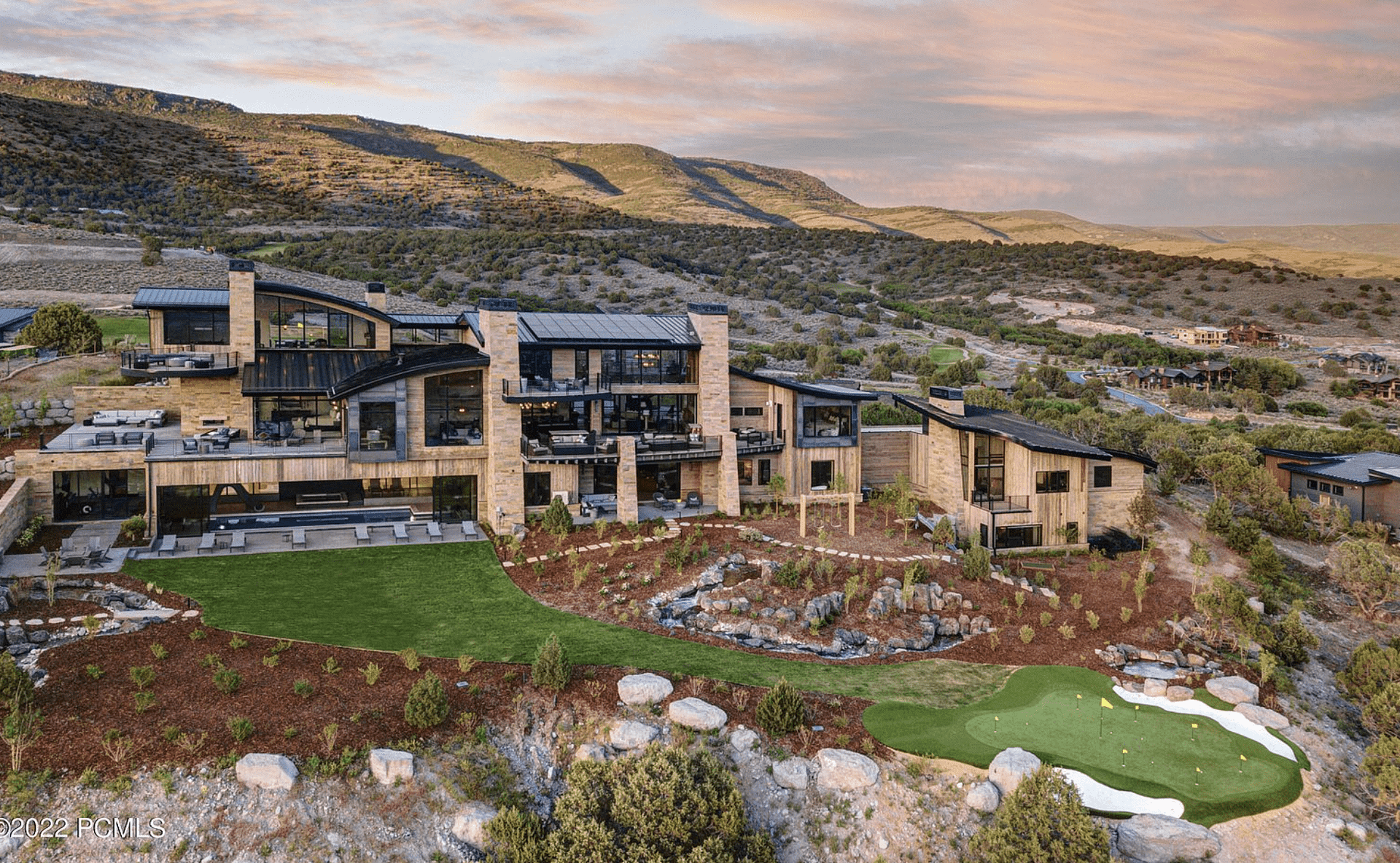Incredible 17 Million New Build In Heber City, Utah (PHOTOS + FLOOR