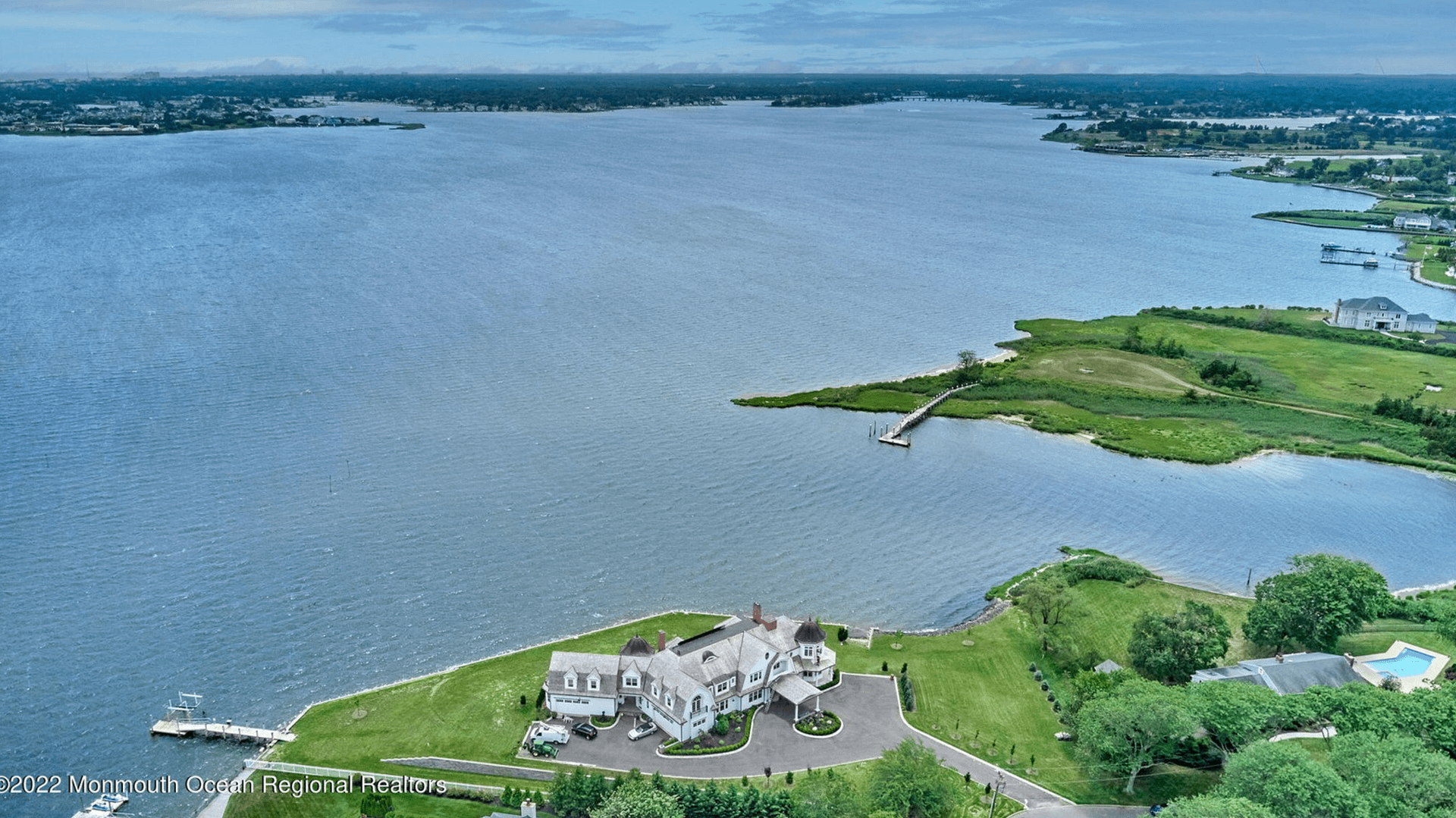 $7.95 Million Waterfront New Build In Rumson, New Jersey (PHOTOS)